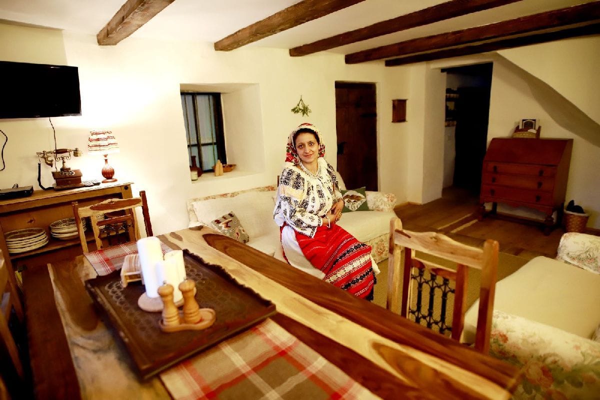 Interior Casa Măntescu